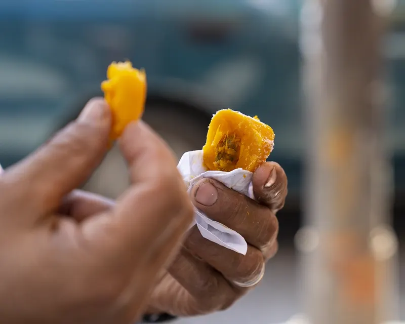 Chontaduro, fruto de palma que se cocina antes de comerlo