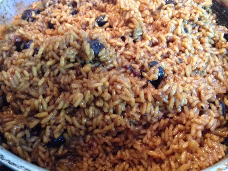 Arroz con coco, el acompañante clásico del pescado en la costa Caribe colombiana